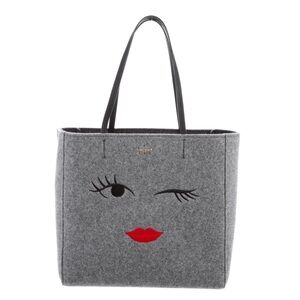 Kate Spade New York
Post Drive Wink Hallie Tote